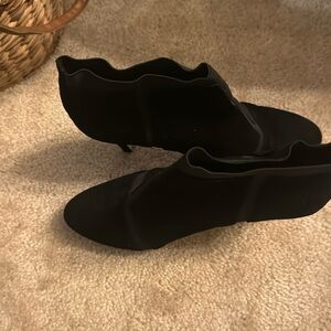 Calvin Klein Shoes | Calvin Klein Grecia Suede | Color: Black | Size: 11 |